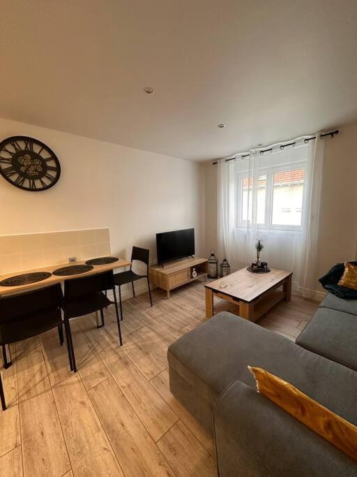 Appartement 1 Au Coeur De Perigueux Luaran gambar
